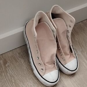 Converse Women's Light Pink Canvas Sneakers